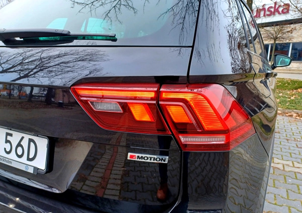 Volkswagen Tiguan cena 97900 przebieg: 153000, rok produkcji 2019 z Gołańcz małe 742